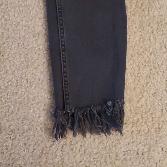 Free People Great Heights Stone Washed Black Frayed Distressed Skinny Jeans- 26 - Picture 4 of 9